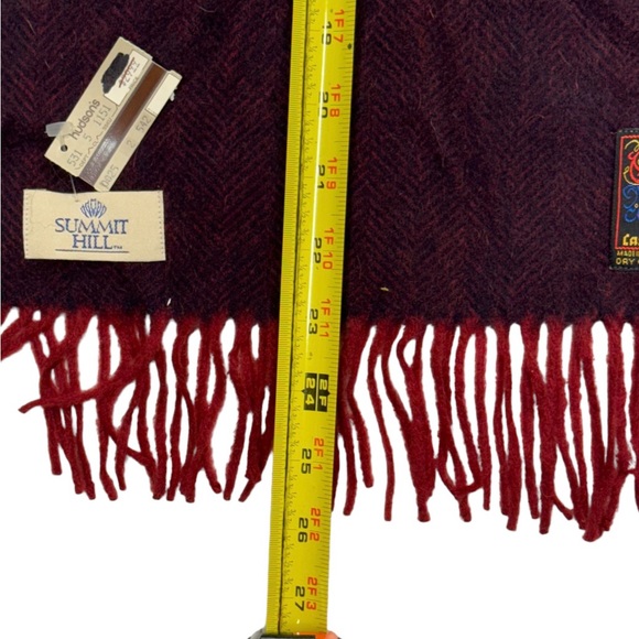 Summit Hill burgundy 100% Cashmere scarf NWT, never worn in perfect condition! - Picture 2 of 8